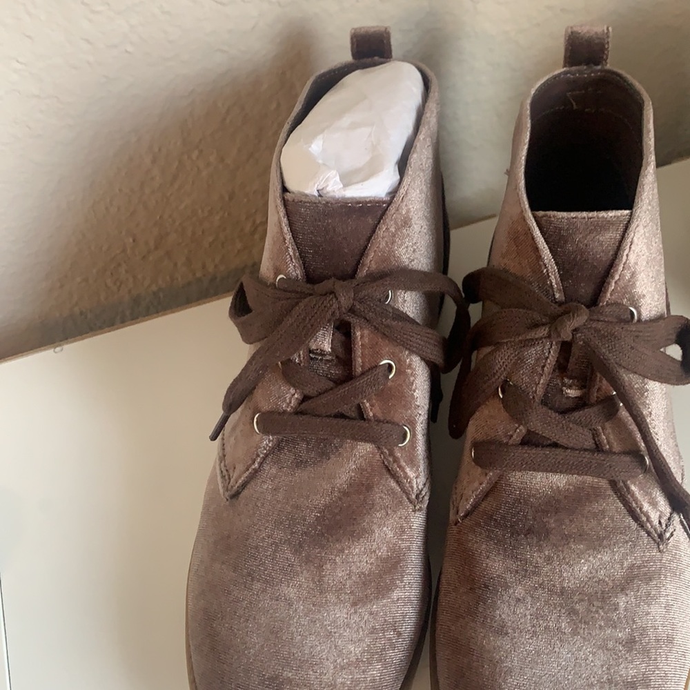Booties - Picture 6 of 7